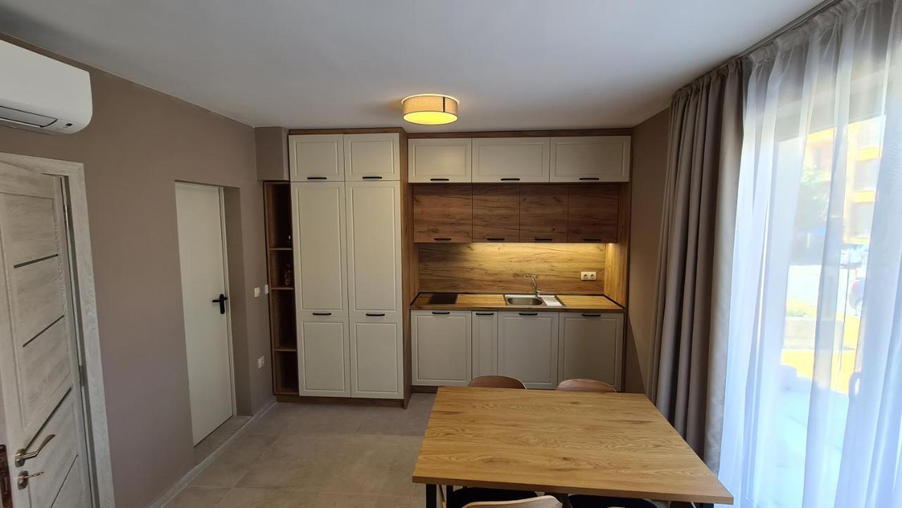 Nea Apartments Ahtopol Esterno foto