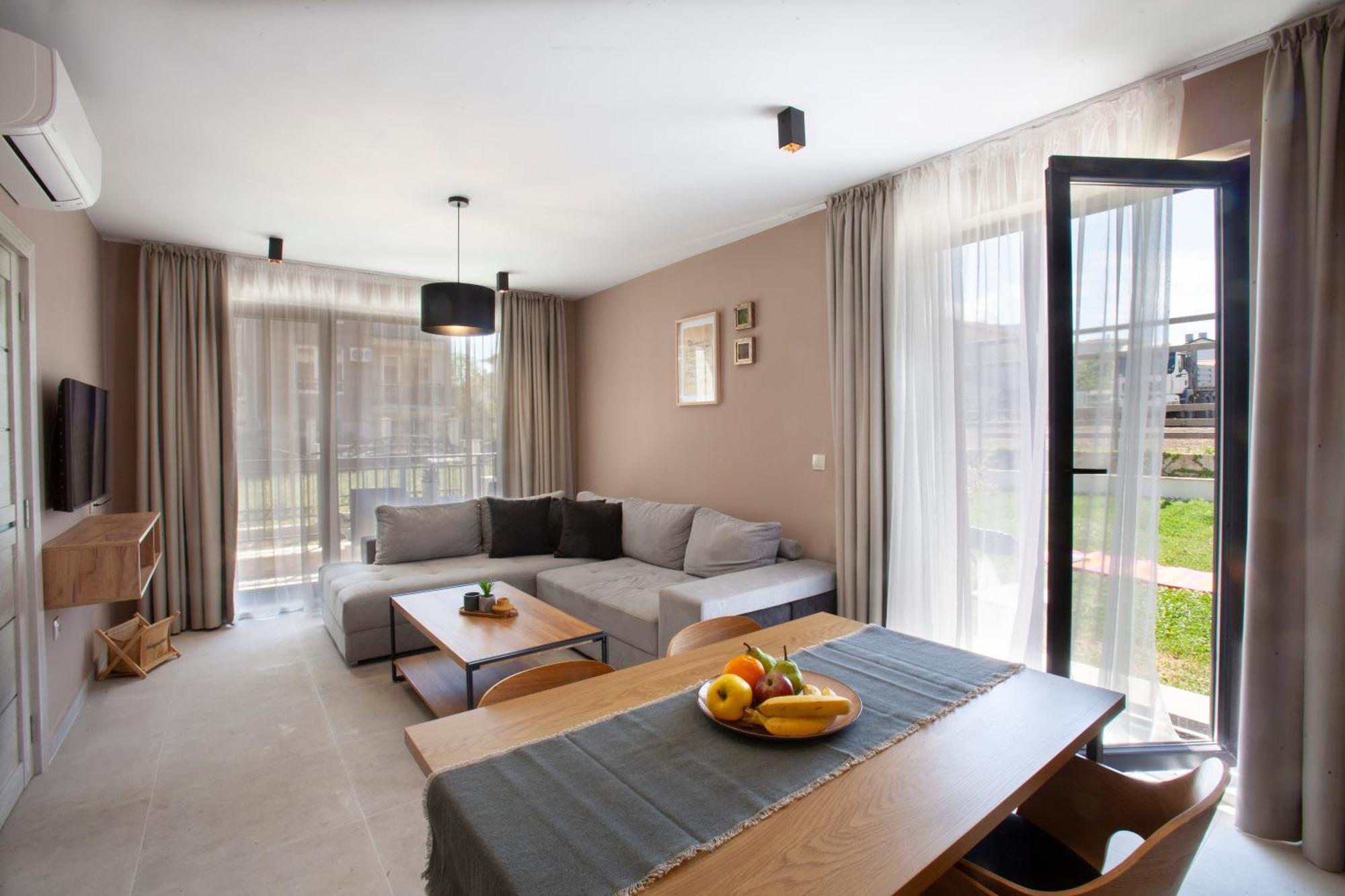 Nea Apartments Ahtopol Esterno foto